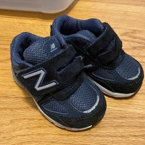 NEW BALANCE 990 infant size 4 LIKE NEW CONDITION